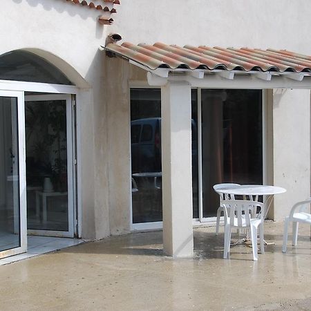Soleil De Camargue Villa Arles Exterior photo